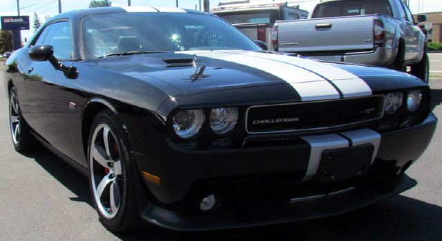 Dodge Challenger 2012 photo 12