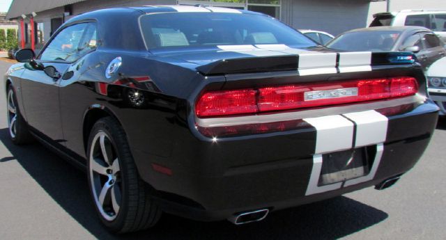 Dodge Challenger 2012 photo 15