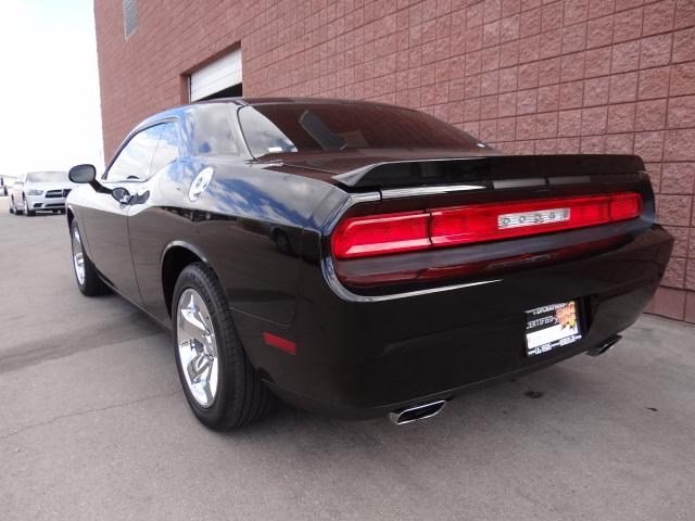 Dodge Challenger 2012 photo 2