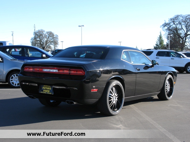 Dodge Challenger 2012 photo 4