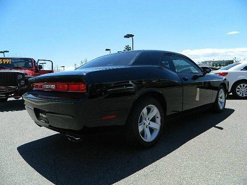 Dodge Challenger 2012 photo 21