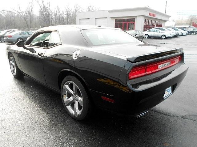 Dodge Challenger 2012 photo 3