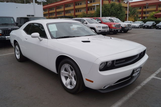 Dodge Challenger Base Unspecified