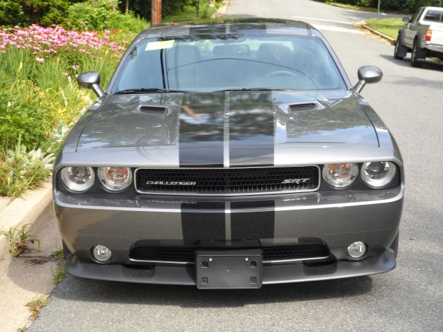 Dodge Challenger XLS 4WD Coupe