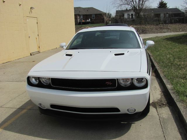 Dodge Challenger 2012 photo 3