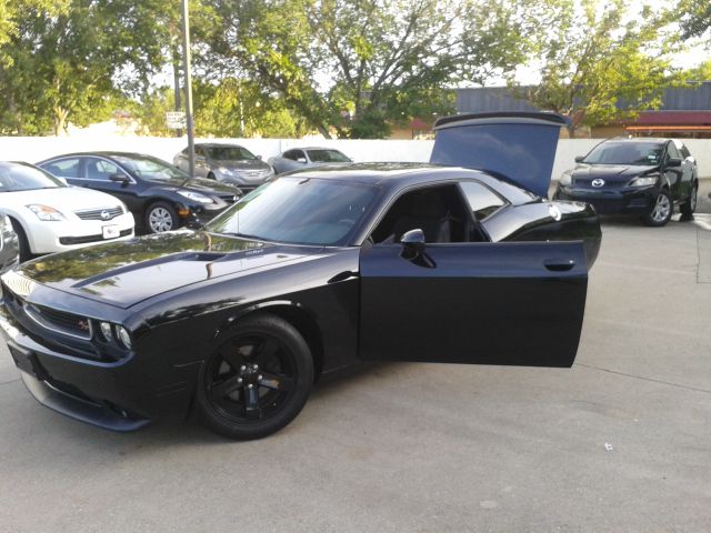 Dodge Challenger 2012 photo 23