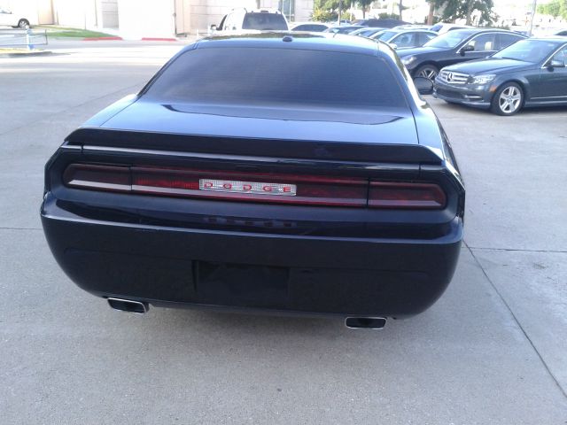 Dodge Challenger 2012 photo 31