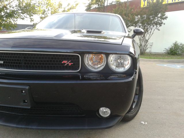 Dodge Challenger 2012 photo 33