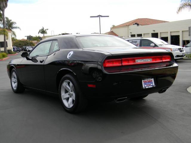 Dodge Challenger 2012 photo 3