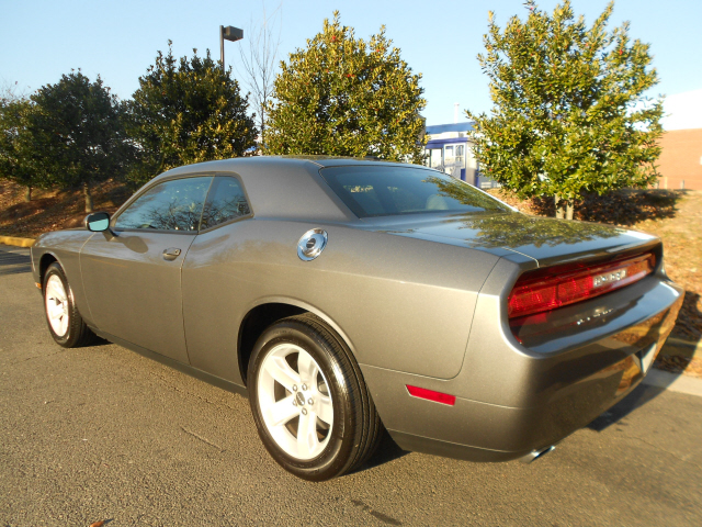 Dodge Challenger 2012 photo 2