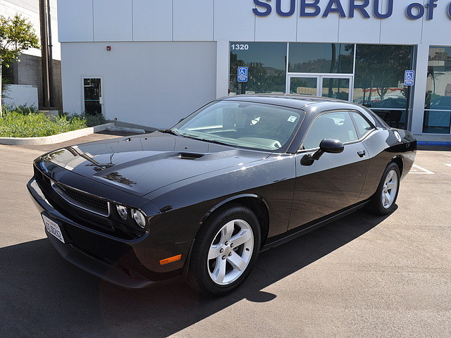 Dodge Challenger 2012 photo 2