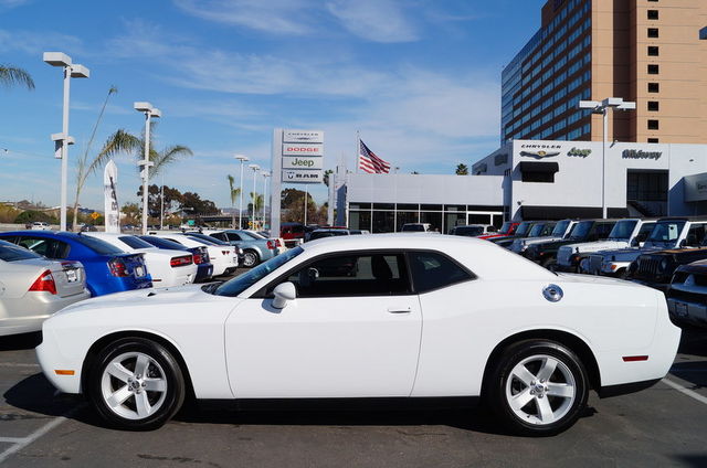 Dodge Challenger 2012 photo 2