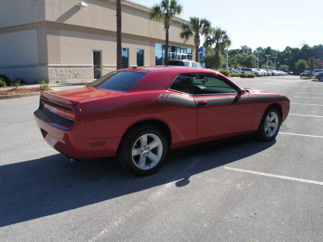 Dodge Challenger 2012 photo 11