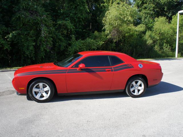 Dodge Challenger 2012 photo 13