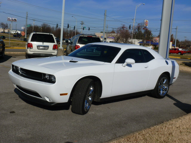 Dodge Challenger 2012 photo 2