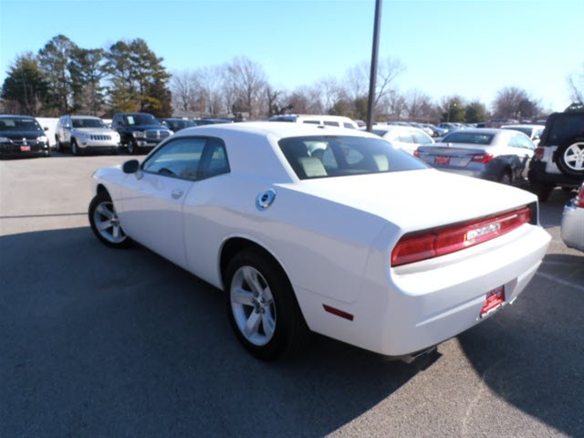 Dodge Challenger 2012 photo 5