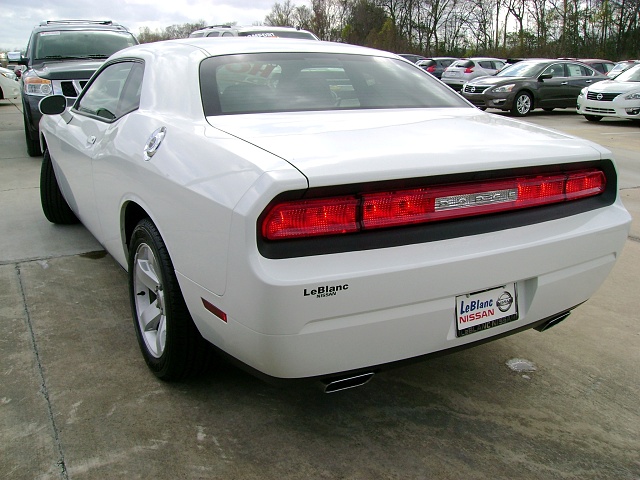 Dodge Challenger 2012 photo 2