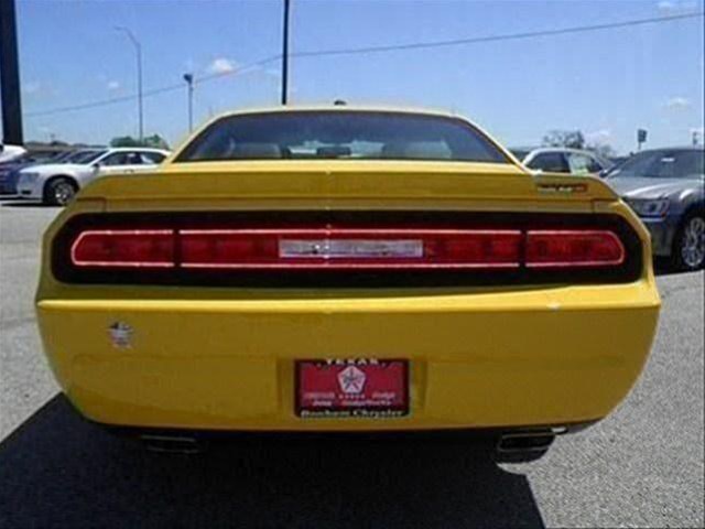 Dodge Challenger 2012 photo 4