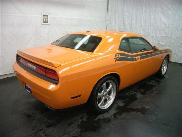 Dodge Challenger 2012 photo 2