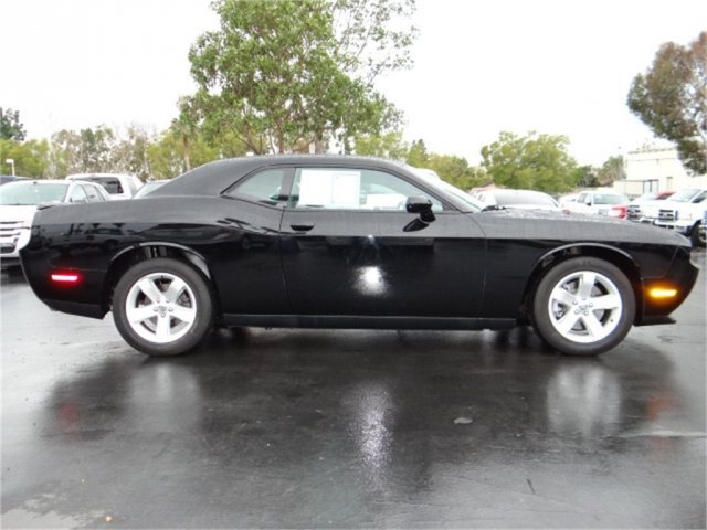 Dodge Challenger 2012 photo 2