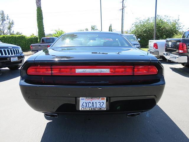 Dodge Challenger 2013 photo 3