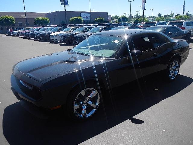 Dodge Challenger 2013 photo 9