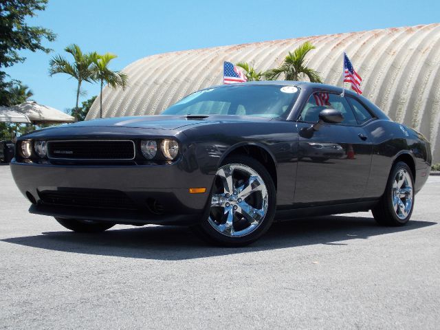 Dodge Challenger 2013 photo 1