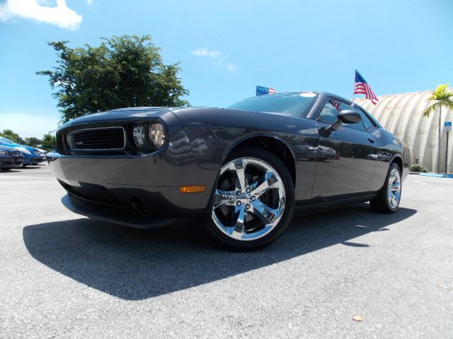 Dodge Challenger 2013 photo 4