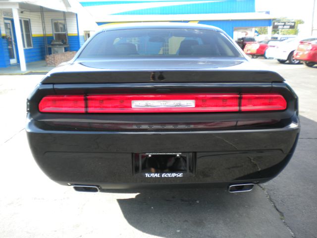 Dodge Challenger 2013 photo 12