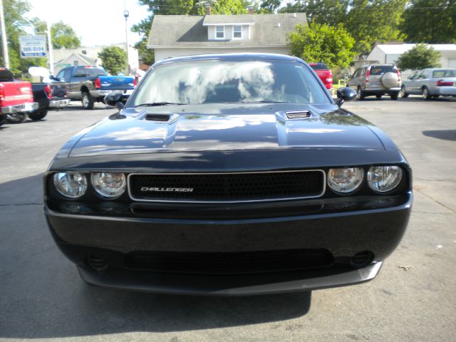 Dodge Challenger 2013 photo 13