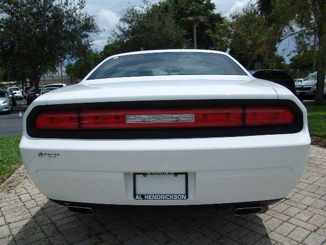 Dodge Challenger S Coupe