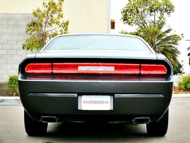 Dodge Challenger 2013 photo 6