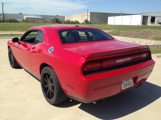 Dodge Challenger 2013 photo 2