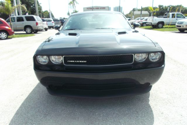 Dodge Challenger 2013 photo 3