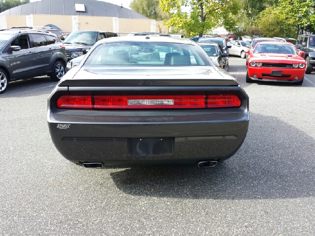 Dodge Challenger 2013 photo 2