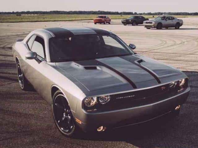 Dodge Challenger 2014 photo 2