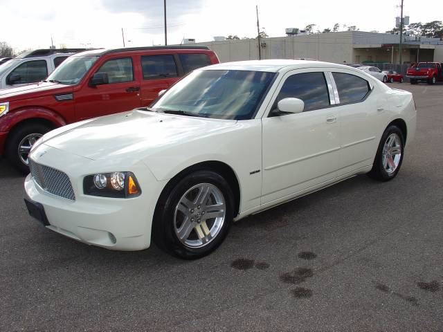 Dodge Charger SLT 25 Sedan