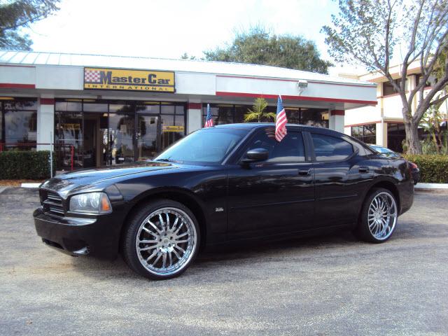 Dodge Charger SE Sedan