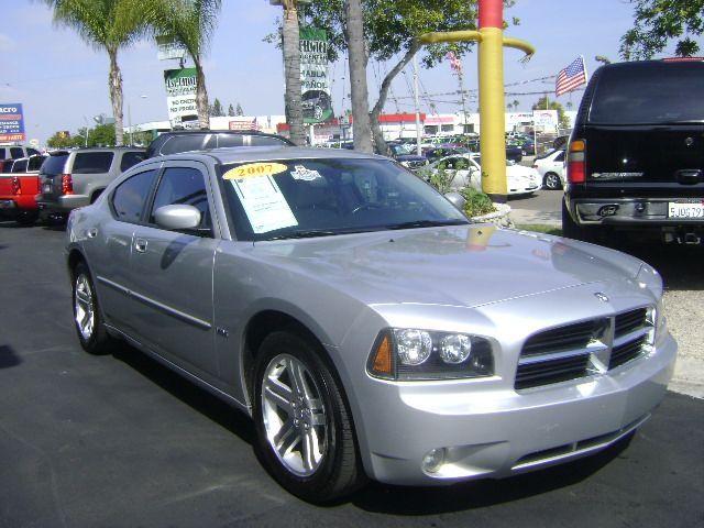 Dodge Charger GLS AT Unspecified