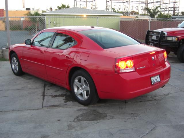 Dodge Charger 2010 photo 2