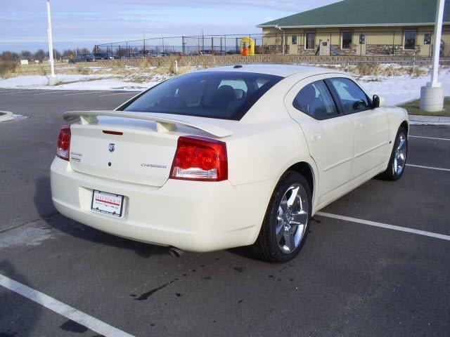 Dodge Charger 2010 photo 2