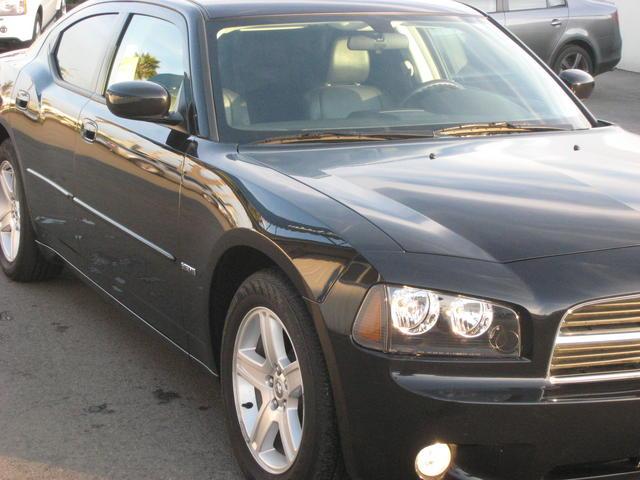 Dodge Charger 2010 photo 3