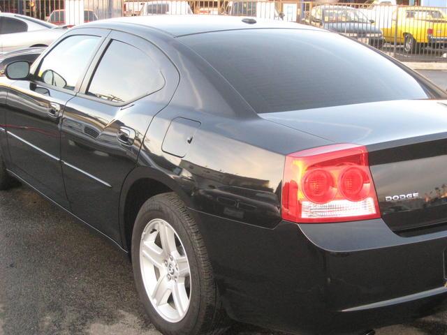 Dodge Charger 2010 photo 4