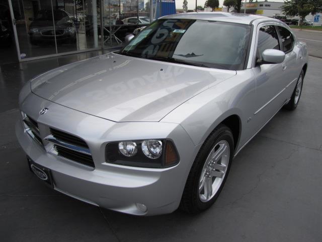 Dodge Charger 2010 photo 4