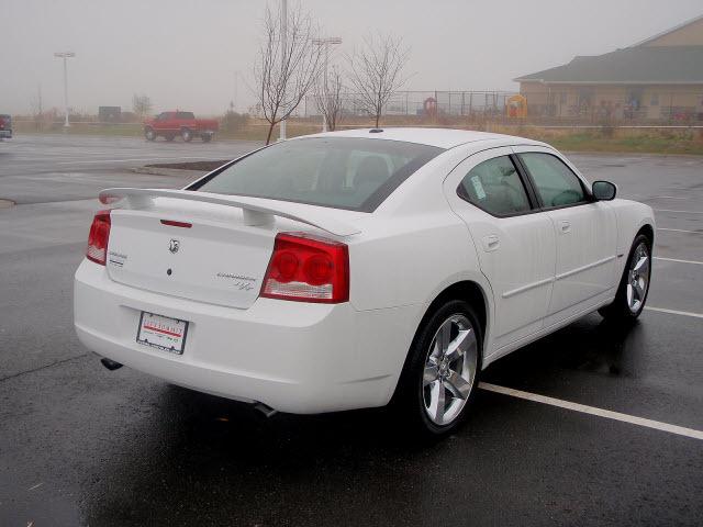 Dodge Charger 2010 photo 2