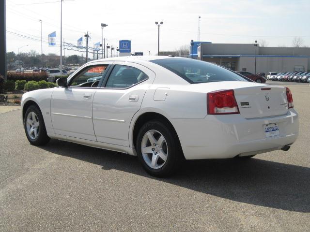 Dodge Charger 2010 photo 4