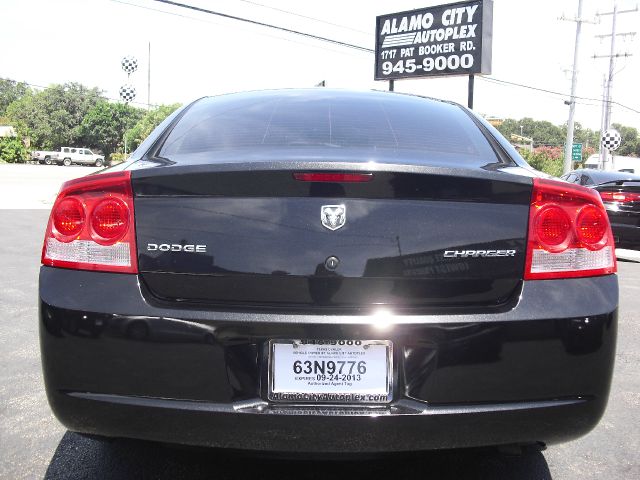 Dodge Charger 2010 photo 4