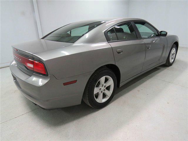 Dodge Charger 2011 photo 3