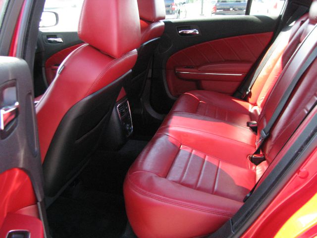 Dodge Charger 2011 photo 8