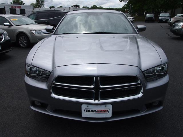 Dodge Charger 2011 photo 10